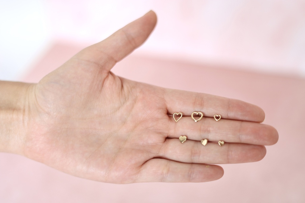 Broquel Corazón Silueta Grande con Mariposa