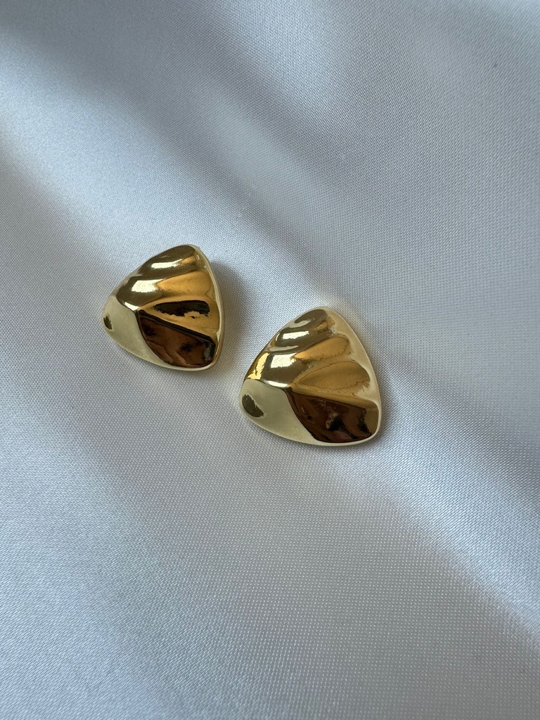 Aretes Triangulo con Diseño