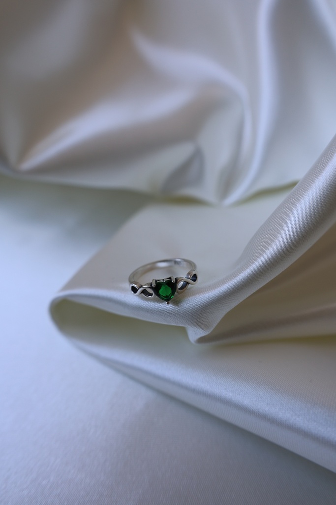 Anillo Solitario Corazón Infinito Plata Italiana .925